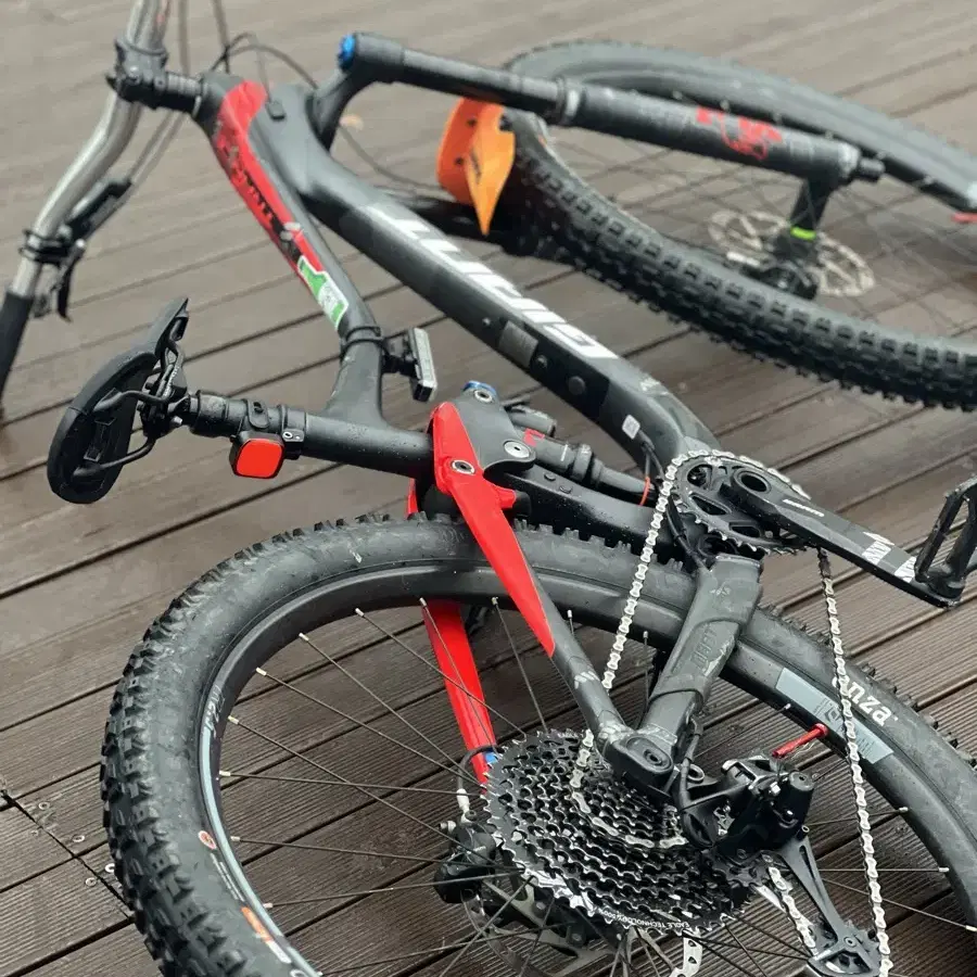 자이언트 풀샥 트랜스 mtb 카본