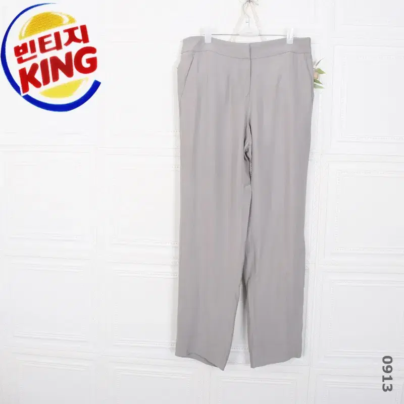 ArmaniColezioni Almani Women's 42 Domestic28 Gray Slacks Pants