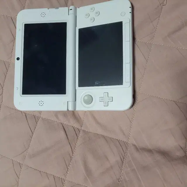 닌텐도 3ds xl 화이트