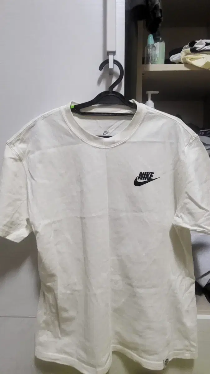 Nike Vahn Short Sleeve Tee size M