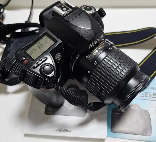 니콘 DSLR D70S바디와 니콘 AF-S DX 18-55mm렌즈