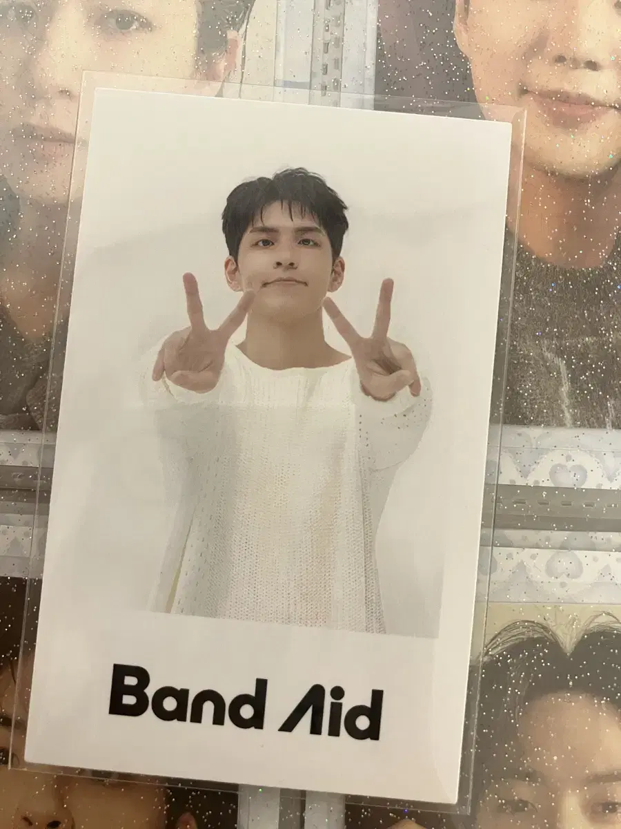 one pill bandaid jyp shop pre-order benefit photocard