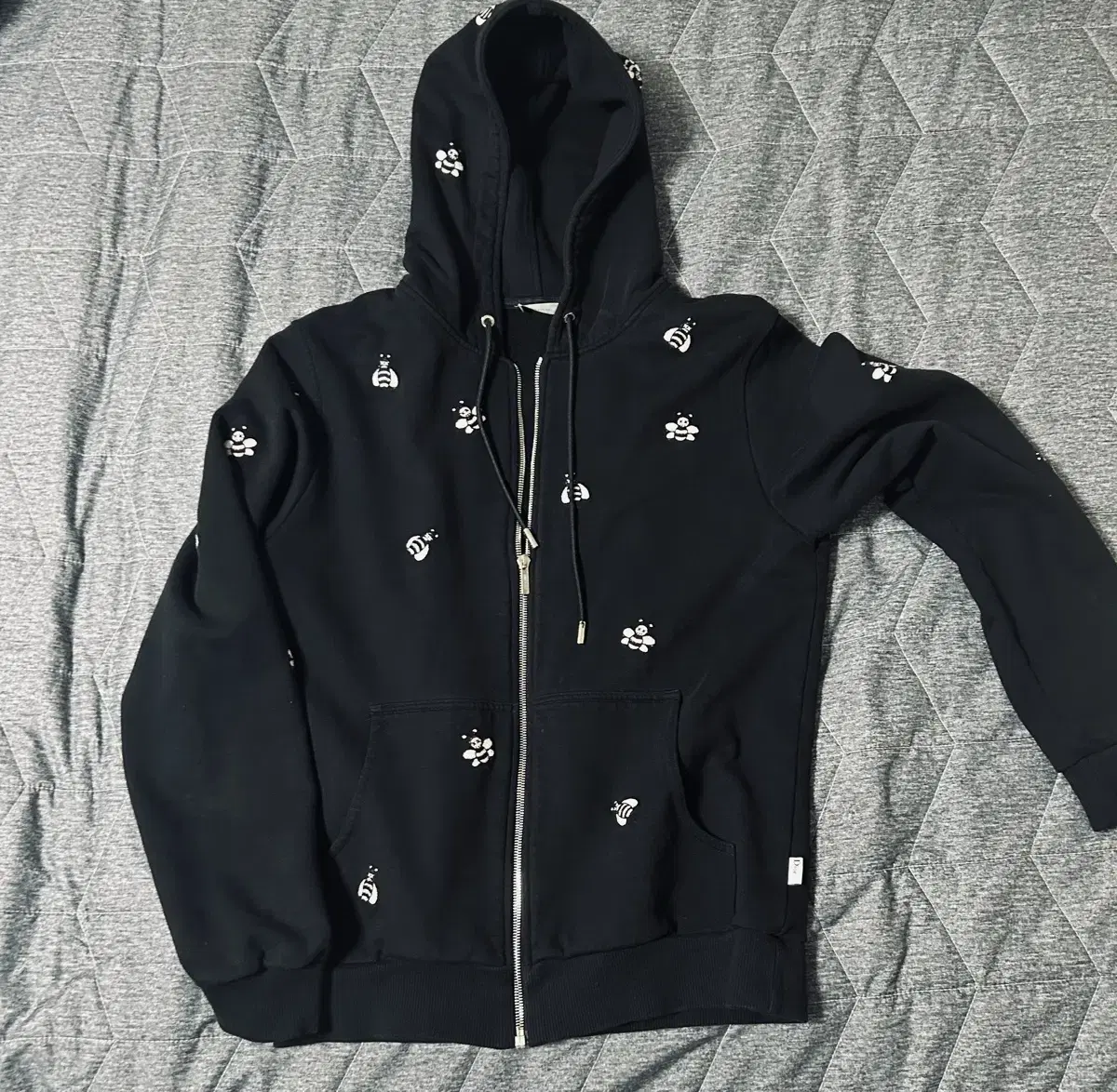 Dior Bee hoodie zip-up M (Kaus x Dior) Quick sale