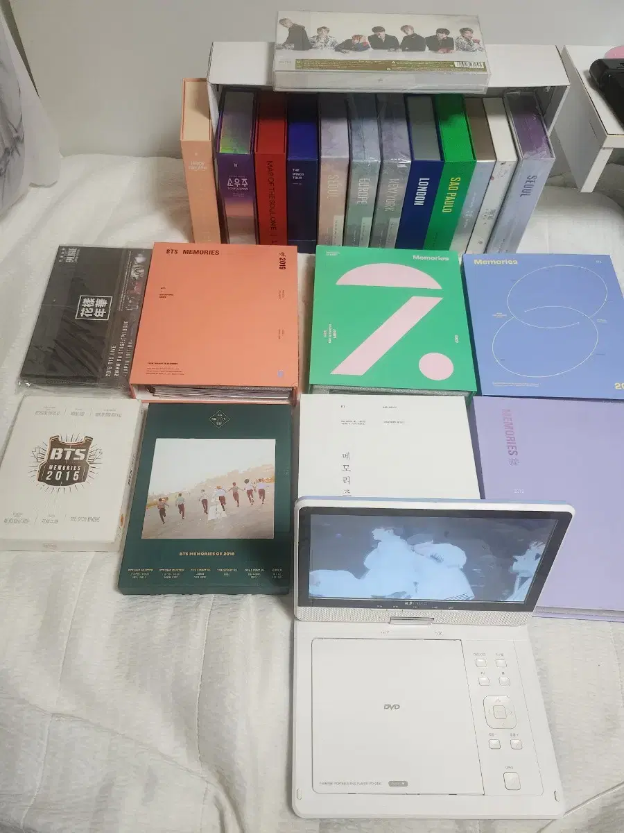 BTS bangtan 21 DVDs excluding photocards + INVIO dvd player