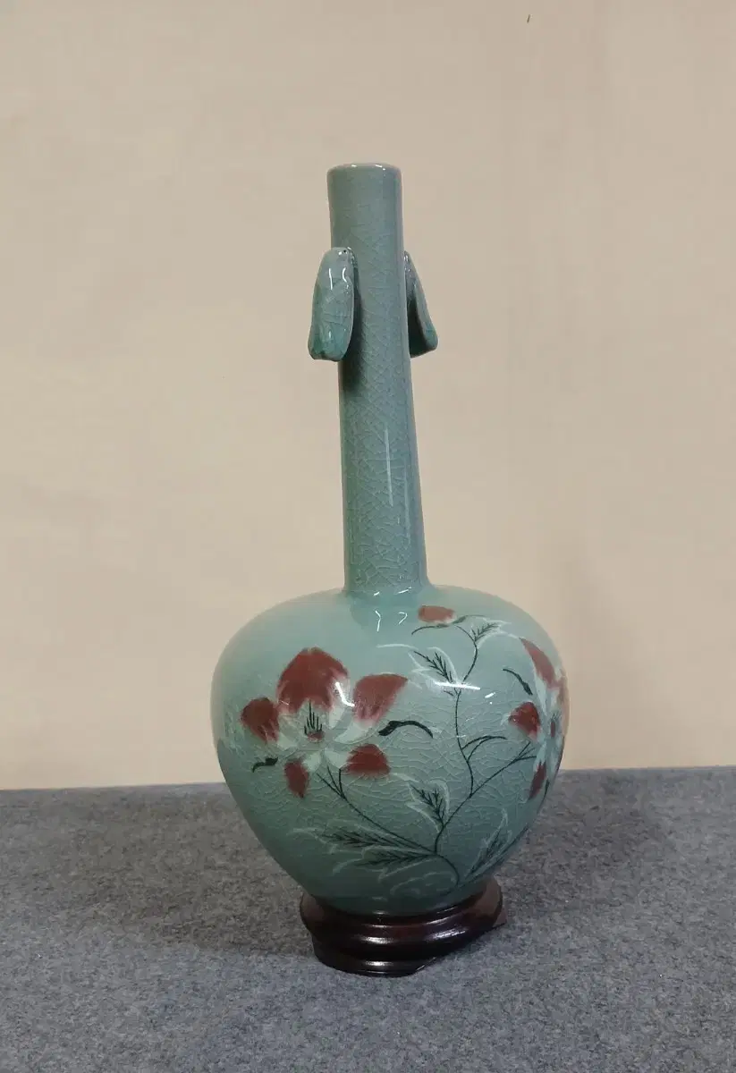 Willow celadon twin sister culture bottle "Song Yue Jongho" ceramic master