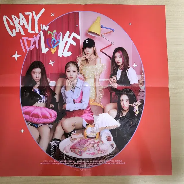 ITZY 포스터 급처