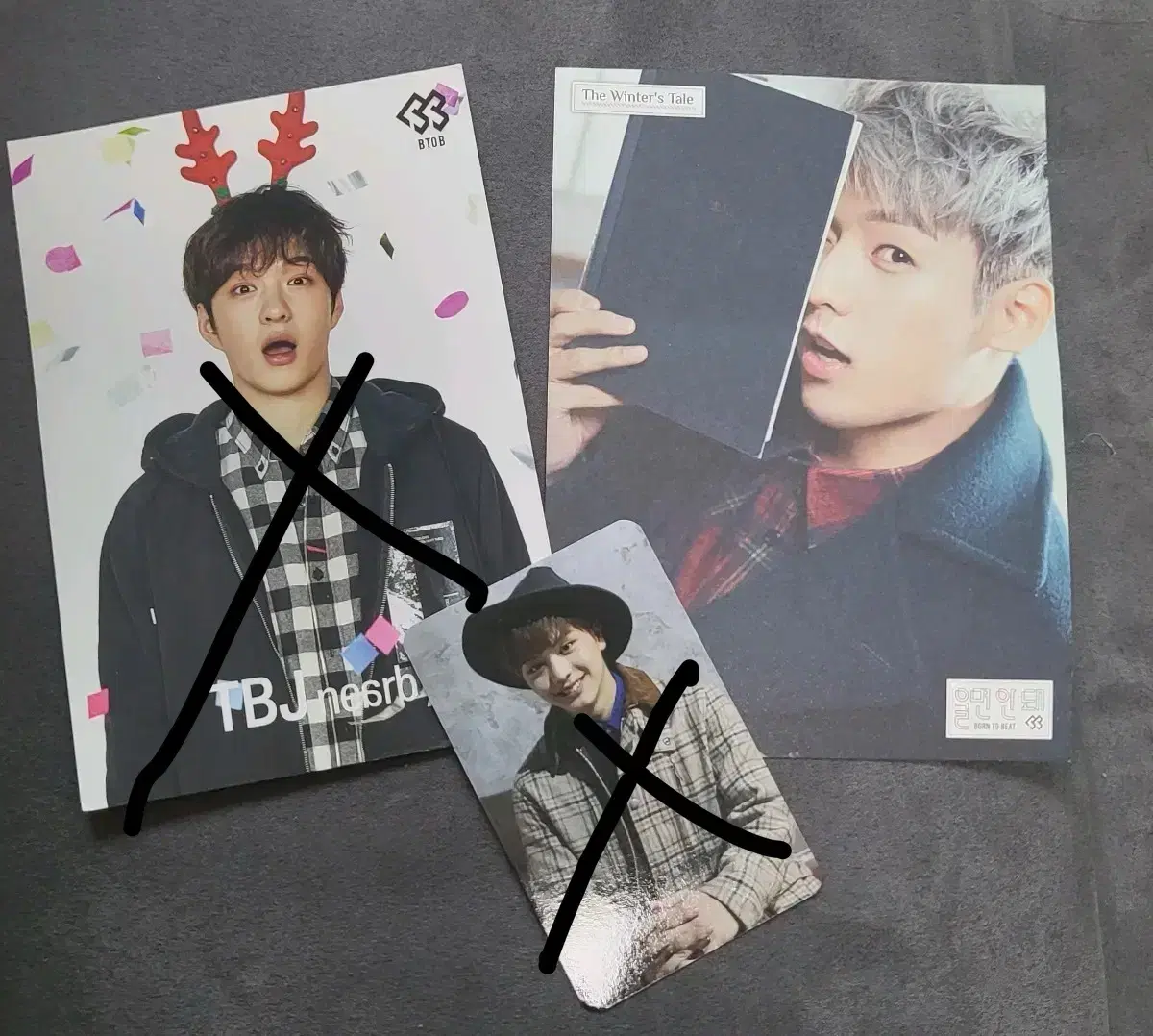 BTOB sells photocard and postcard 