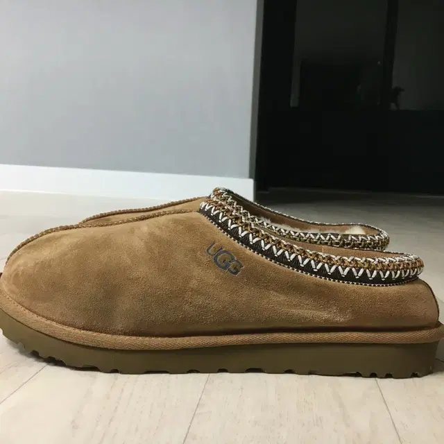 UGG 어그 타스만 슬리퍼 체스넛 280