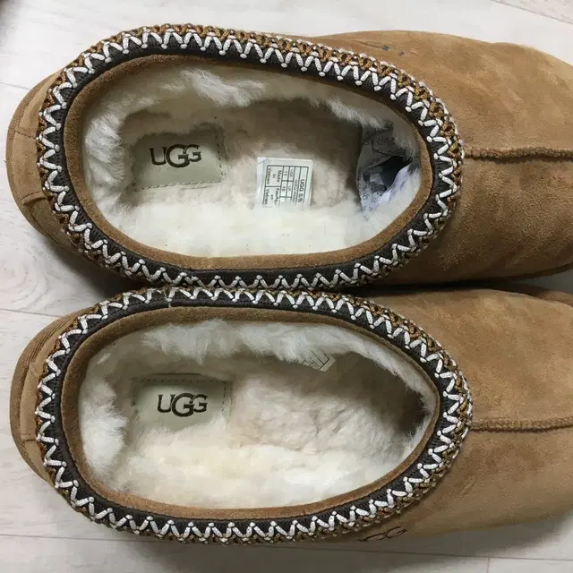 UGG 어그 타스만 슬리퍼 체스넛 280