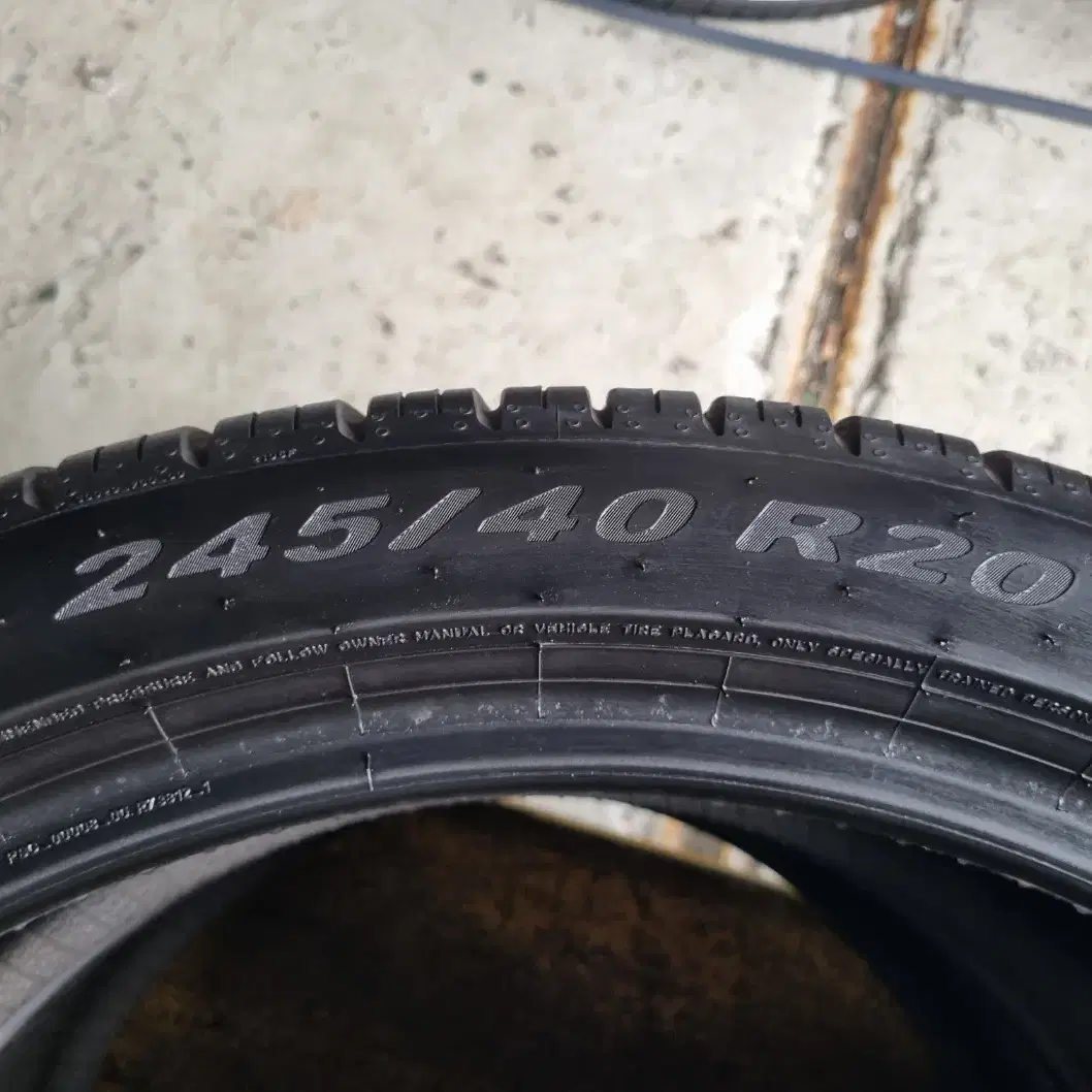 [2454020/중고타이어]피렐리 피제로올시즌 245/40R20 2본세트