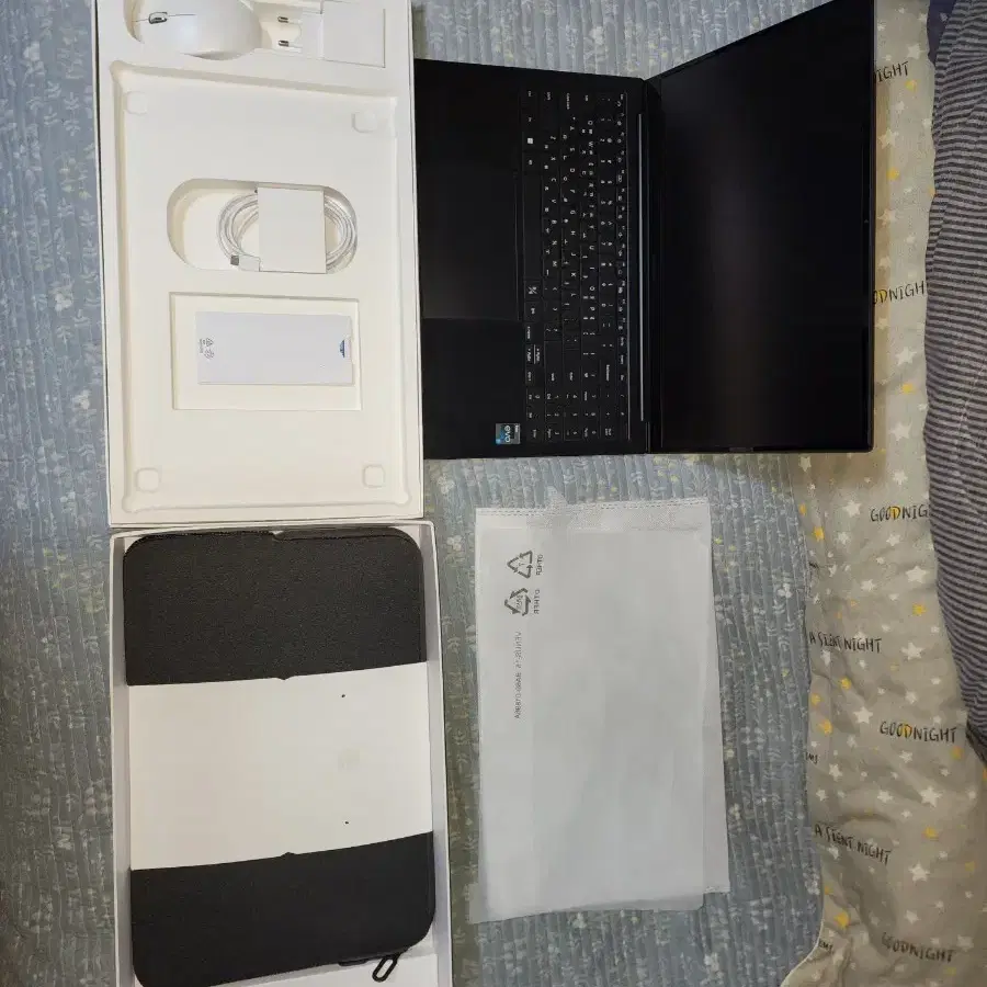 삼성 2022년형 nt950xed 초경량 고사양 노트북 i7 16gb