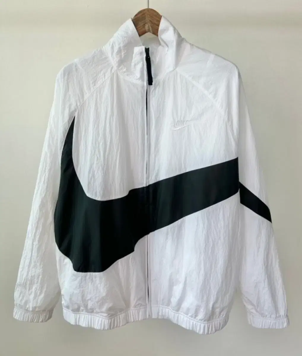 Nike Windbreaker Jacket AR3133-100 White