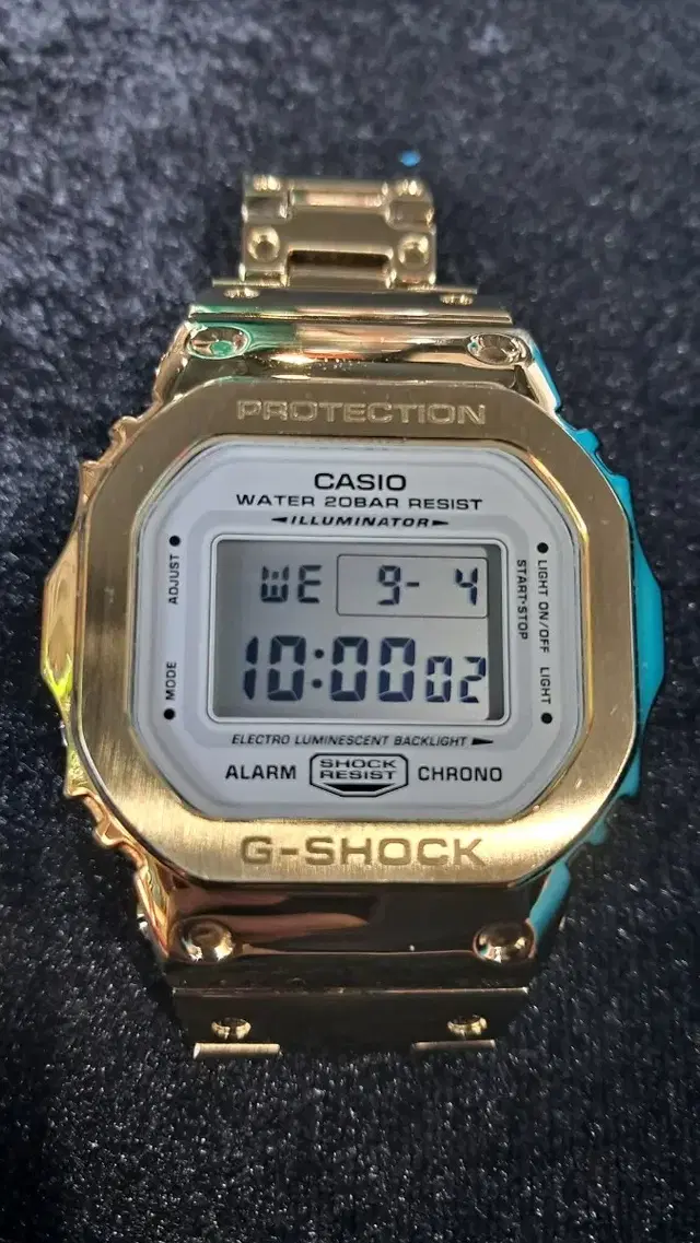 카시오 G-SHOCK DW-5600 판매합니다.