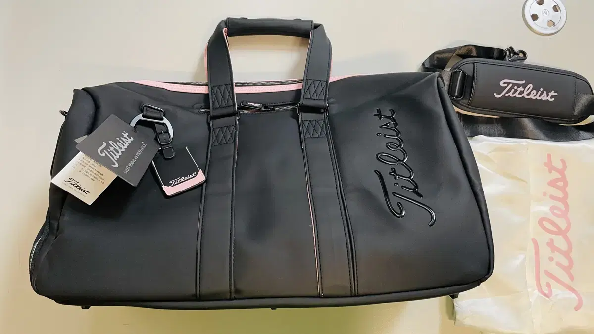 Titleist Boston Bag Limited Edition Pink New Product (Unsealed)