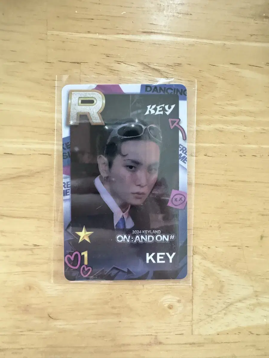 keyland on : and on <#> superstarsmtown key photocard