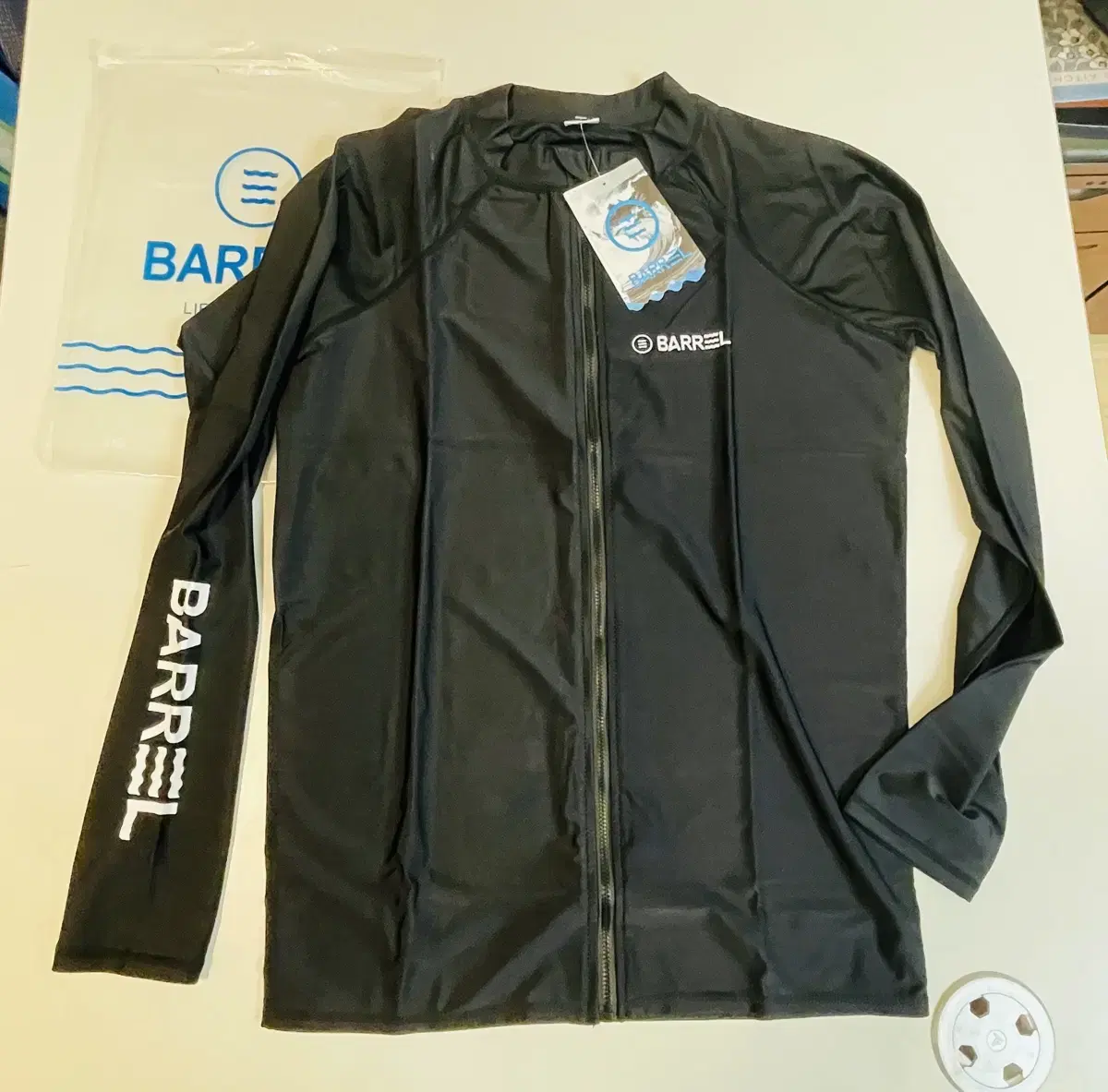 Unsealed) Barrel Rashguard Zip-Up XL New