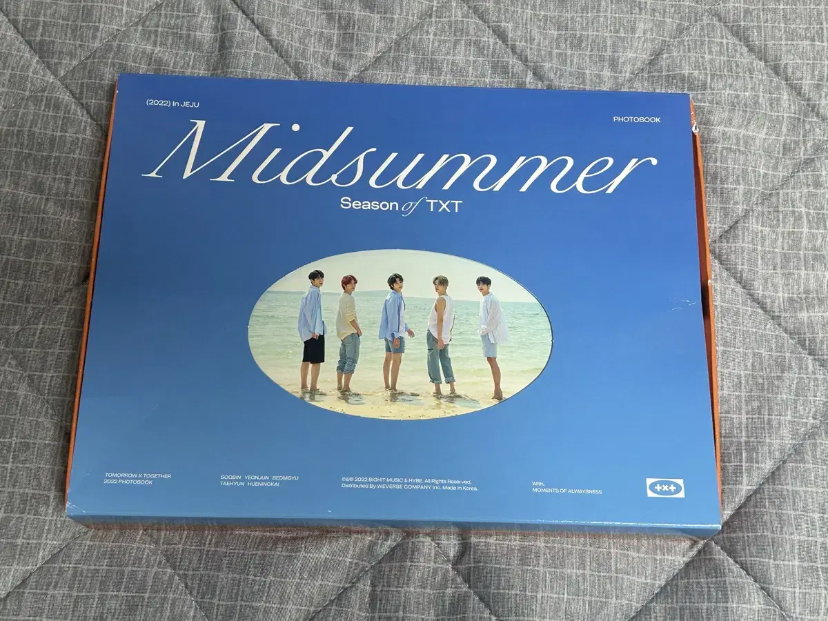 Tomorrow X Together Midsummer (excluding photocard and tin case)