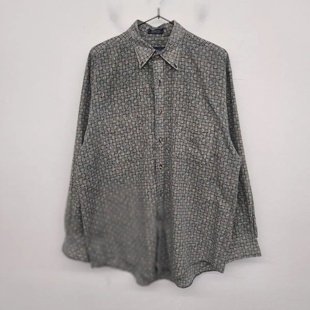 [105/XL] VAN HEUSEN Native Pattern Shirt