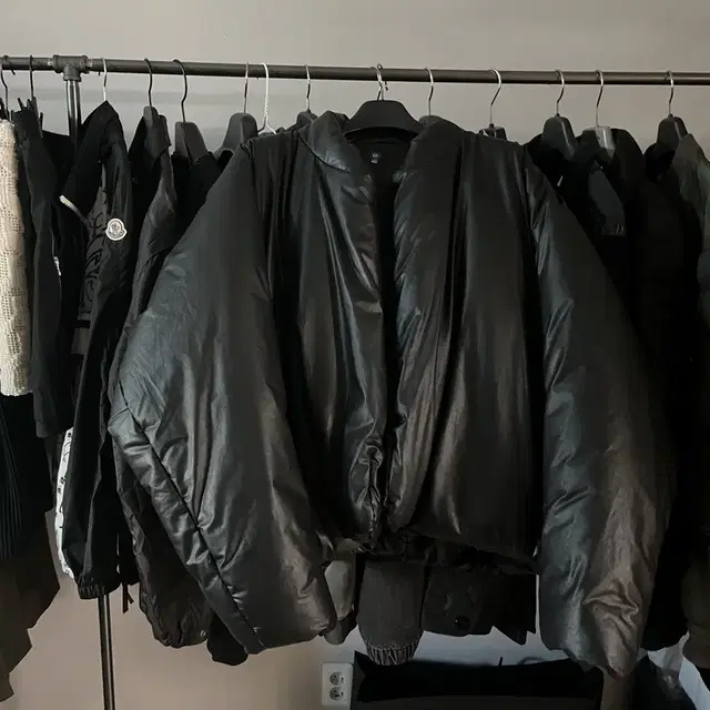 Yeezy Gap Round Jacket Black L사이즈