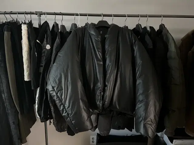 이지갭 라운드 패딩 Yeezy Gap Round Black L사이즈