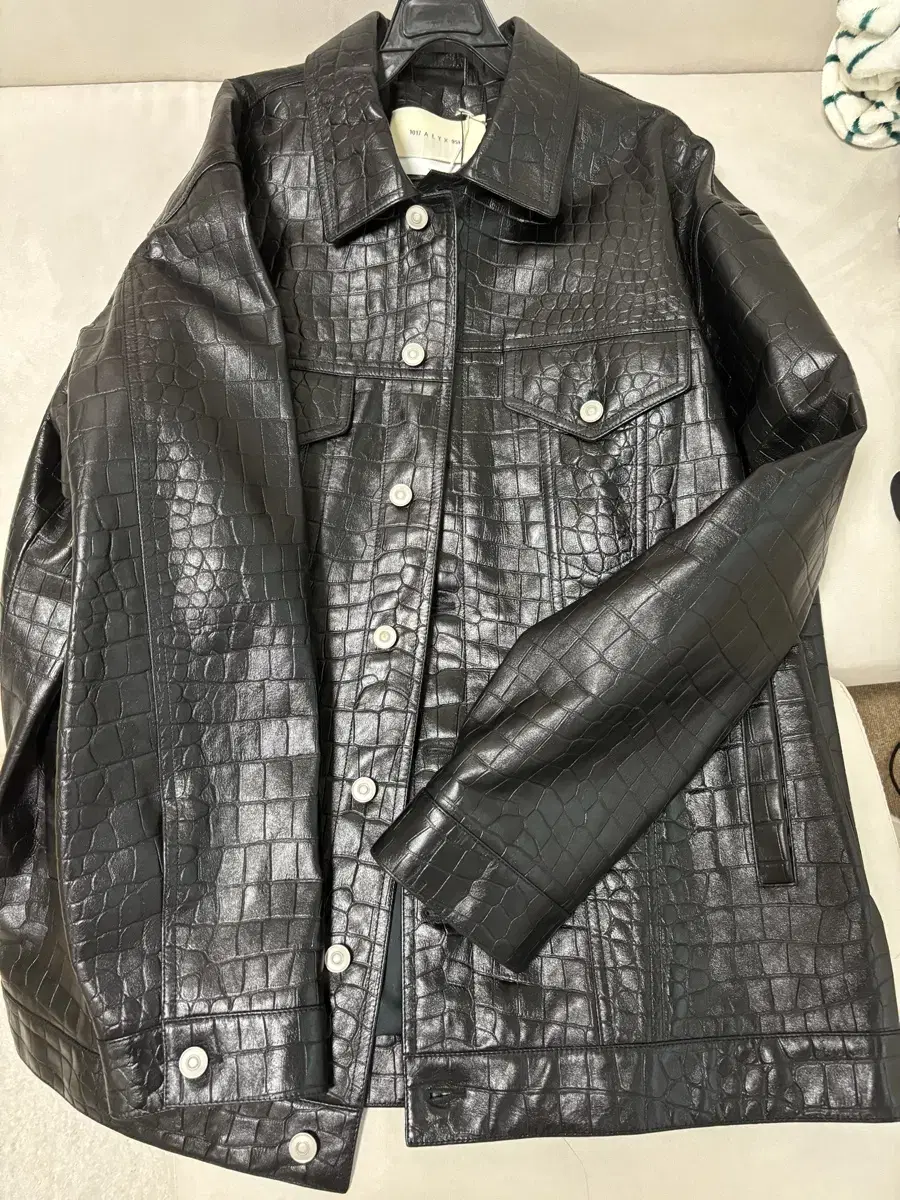 alyx leather jacket