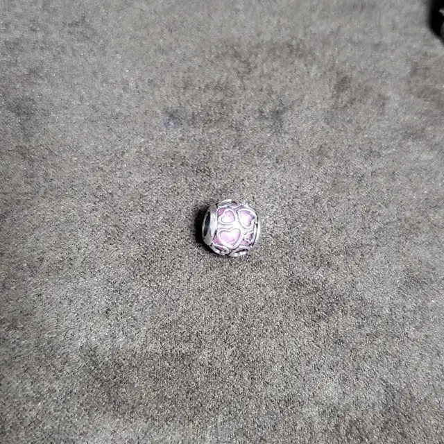 판도라 792036PCZ Pandora Pink Encased in Lo