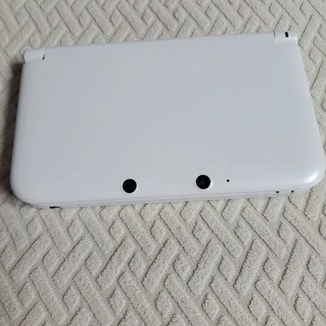 닌텐도 3ds xl 화이트 팝니다