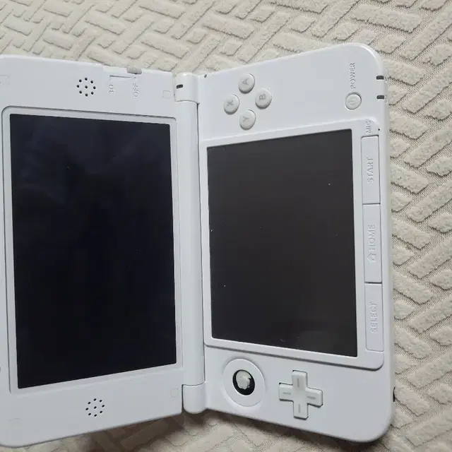 닌텐도 3ds xl 화이트 팝니다