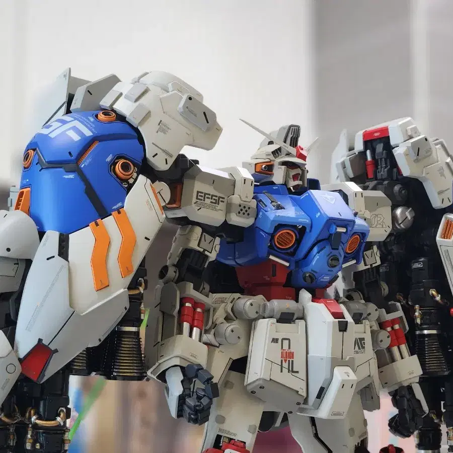 1/60 지시스 사이살리스(GP02) 풀도색작 판매합니다.