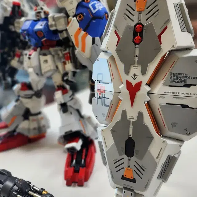 1/60 지시스 사이살리스(GP02) 풀도색작 판매합니다.