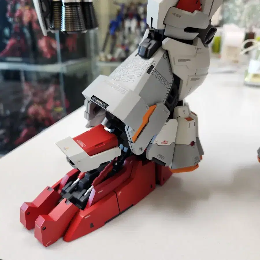 1/60 지시스 사이살리스(GP02) 풀도색작 판매합니다.