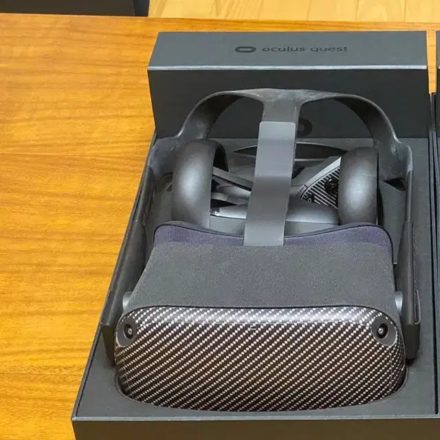 오큘러스 퀘스트 1세대 Oculus Quest 64GB 추가구성품 포함