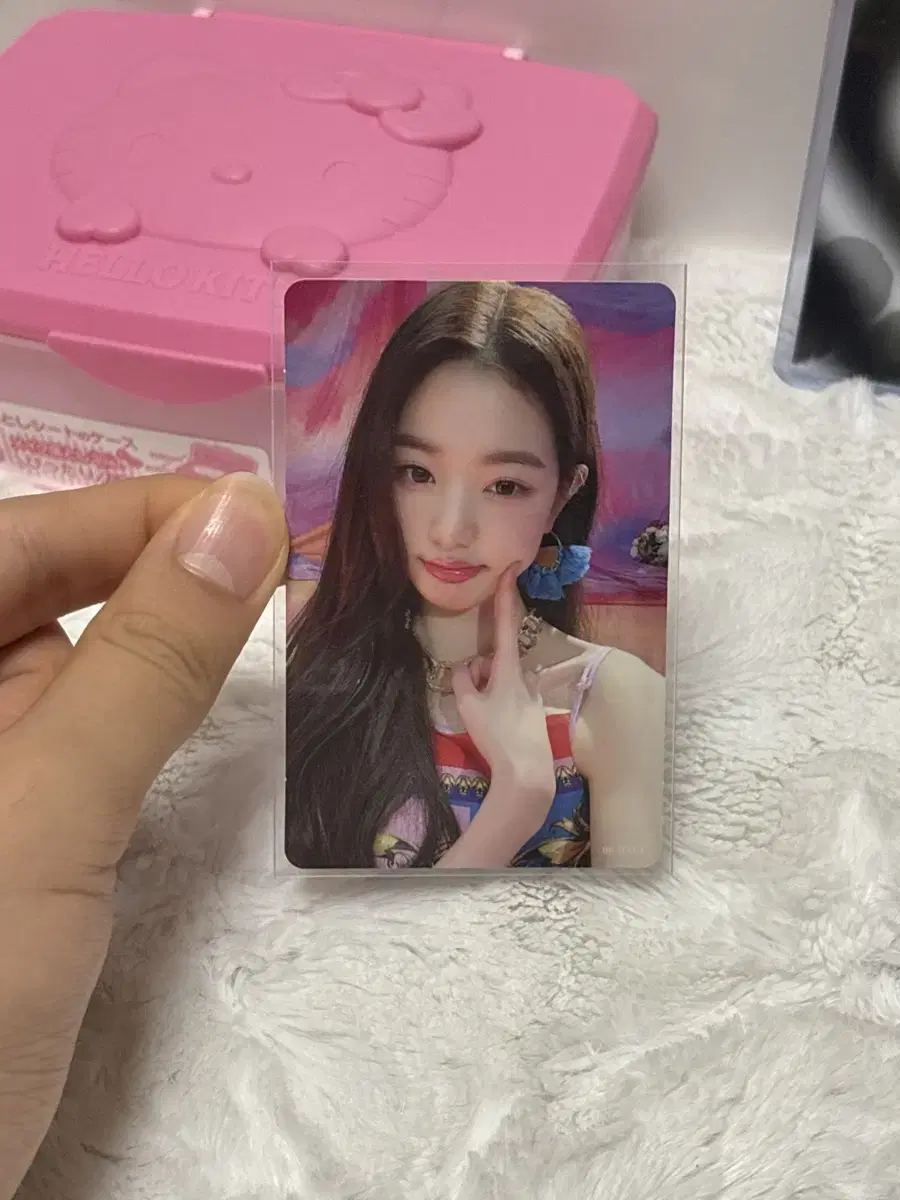 Japanese version ive jang wonyoung photocard sells