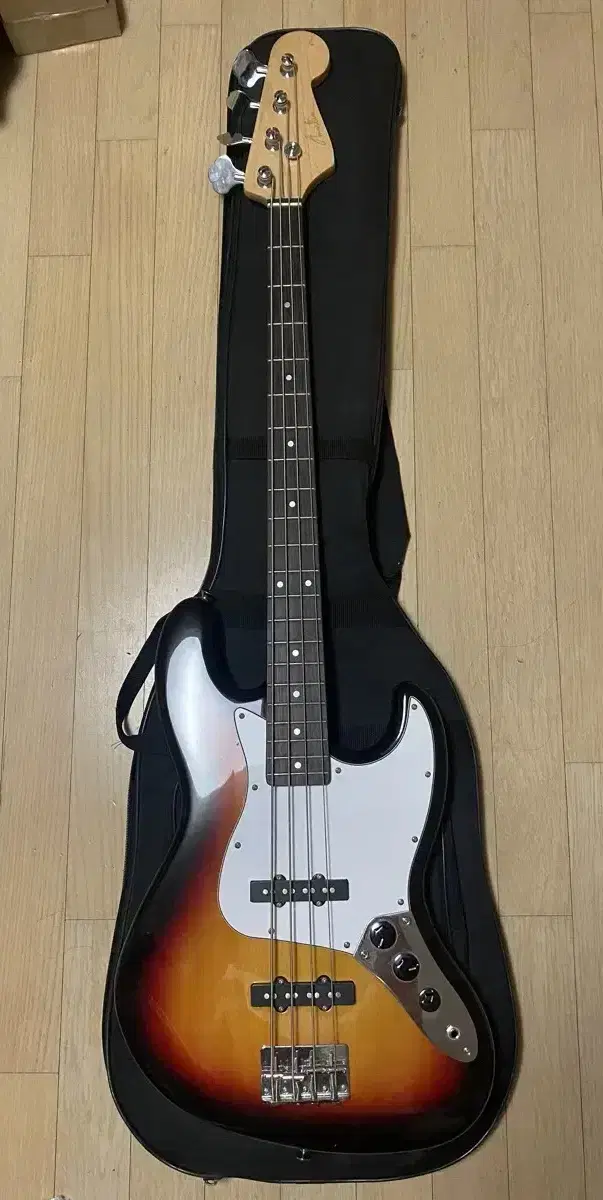 bass guitar