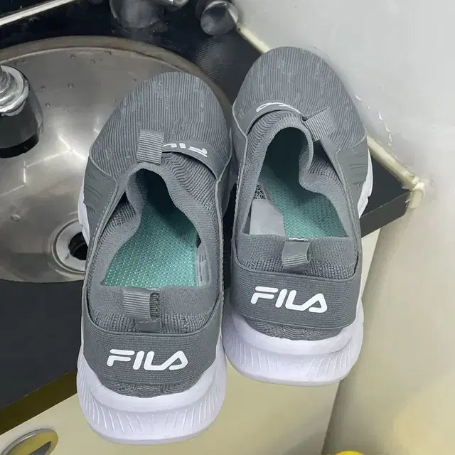 FILA 운동화