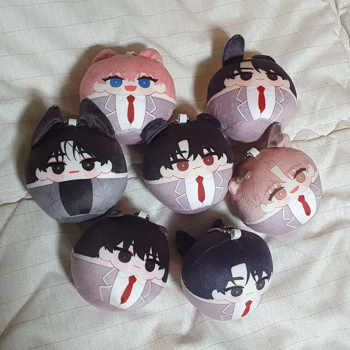 Demot Juk Ryu Cheongwoo Bae Sejin Isejin Seon Ahhyun Cha Yujin Kim Raebin Cheongryeon Shin Jaehyun Kyungdan doll