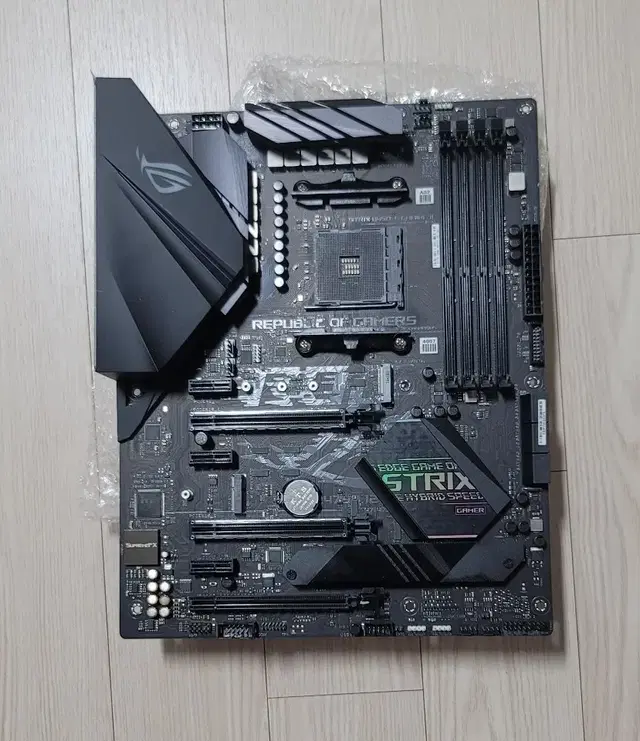 ASUS ROG STRIX B450-F GAMING II STCOM