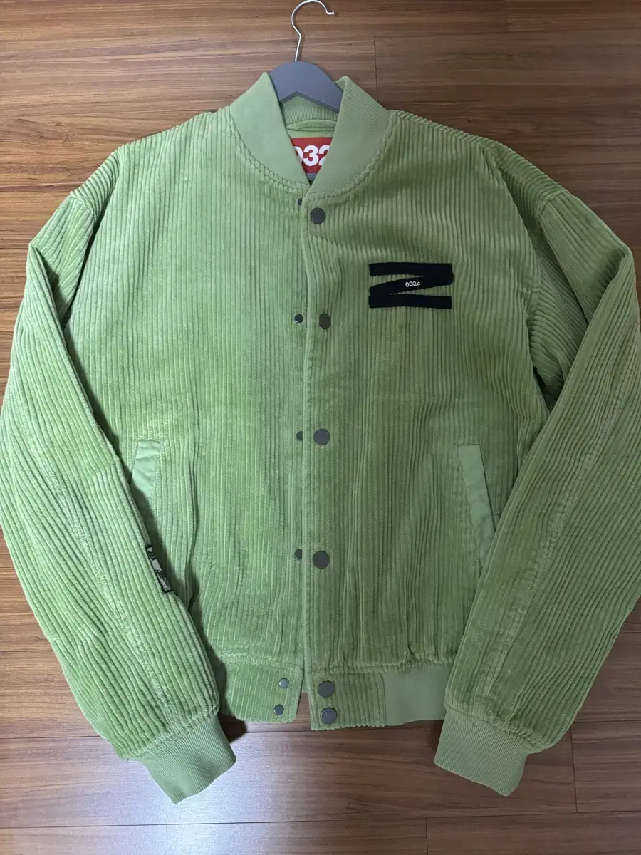 032C Corduroy Bomber Green