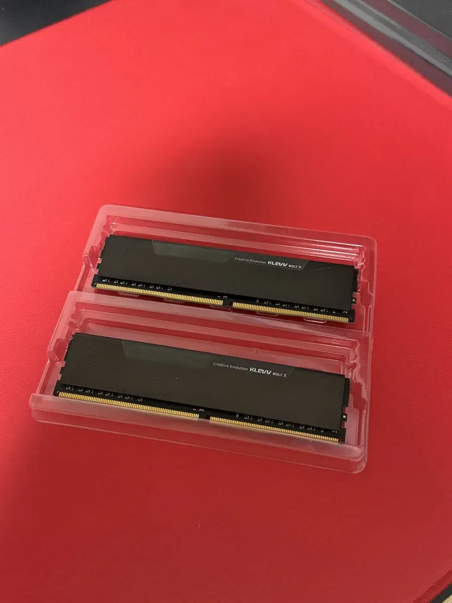 KLEVV DDR4 튜닝램 팝니다