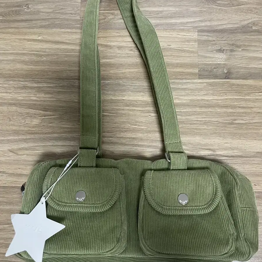 큘 포켓백 카키 그린 코듀로이 kuel pocket bag