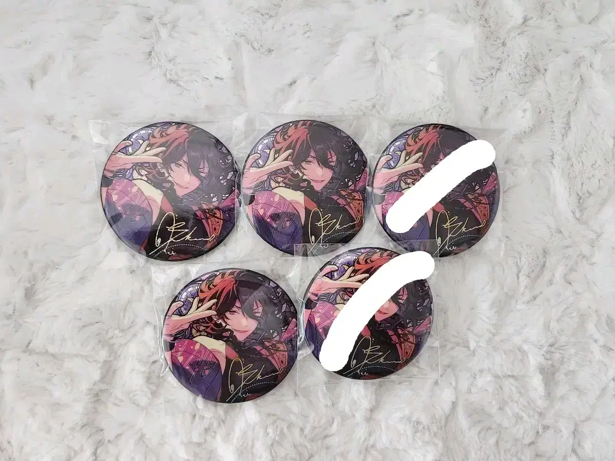 Ansta Sakuma lay sells can badges for Shiguang Badge