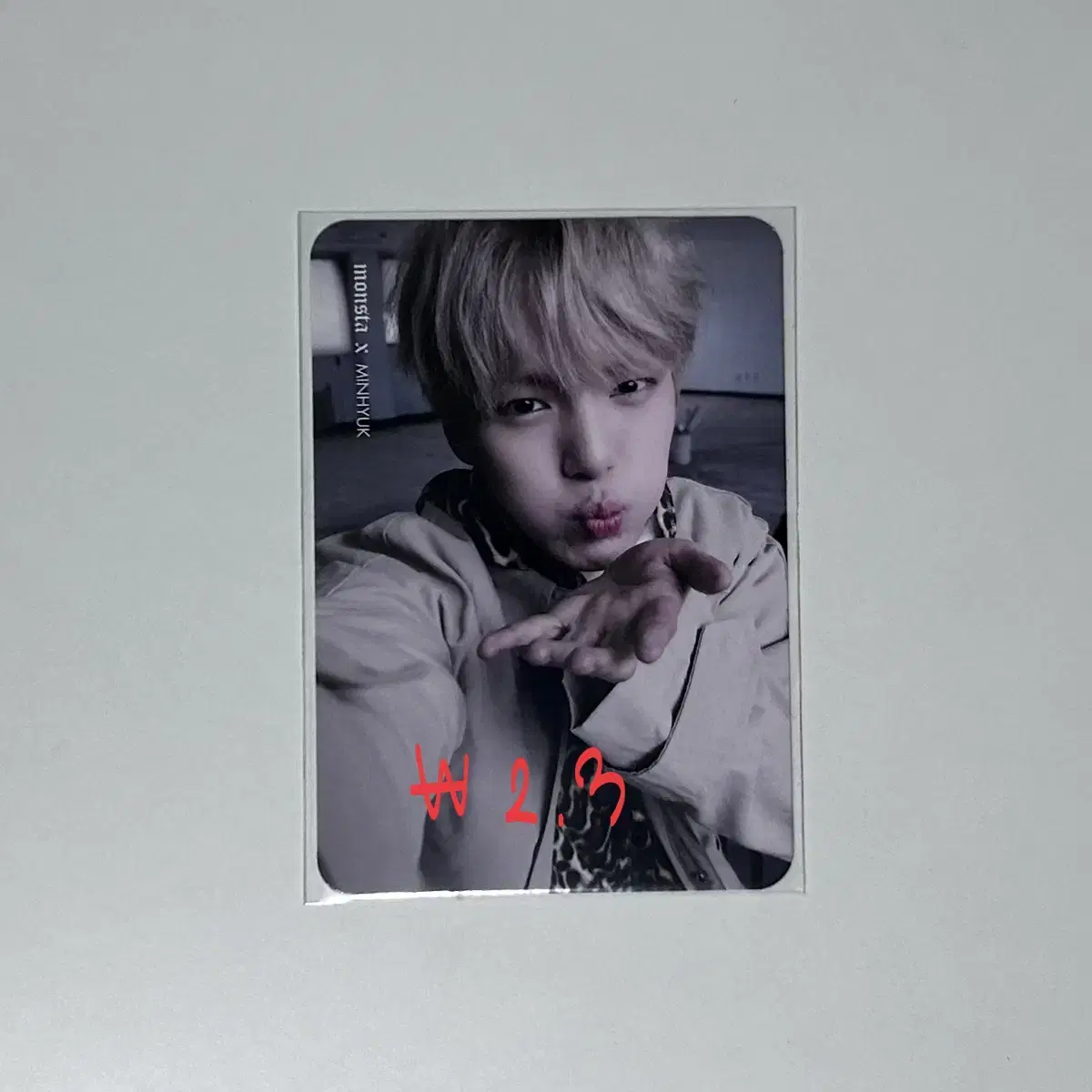 Monsta x minhyuk photocard