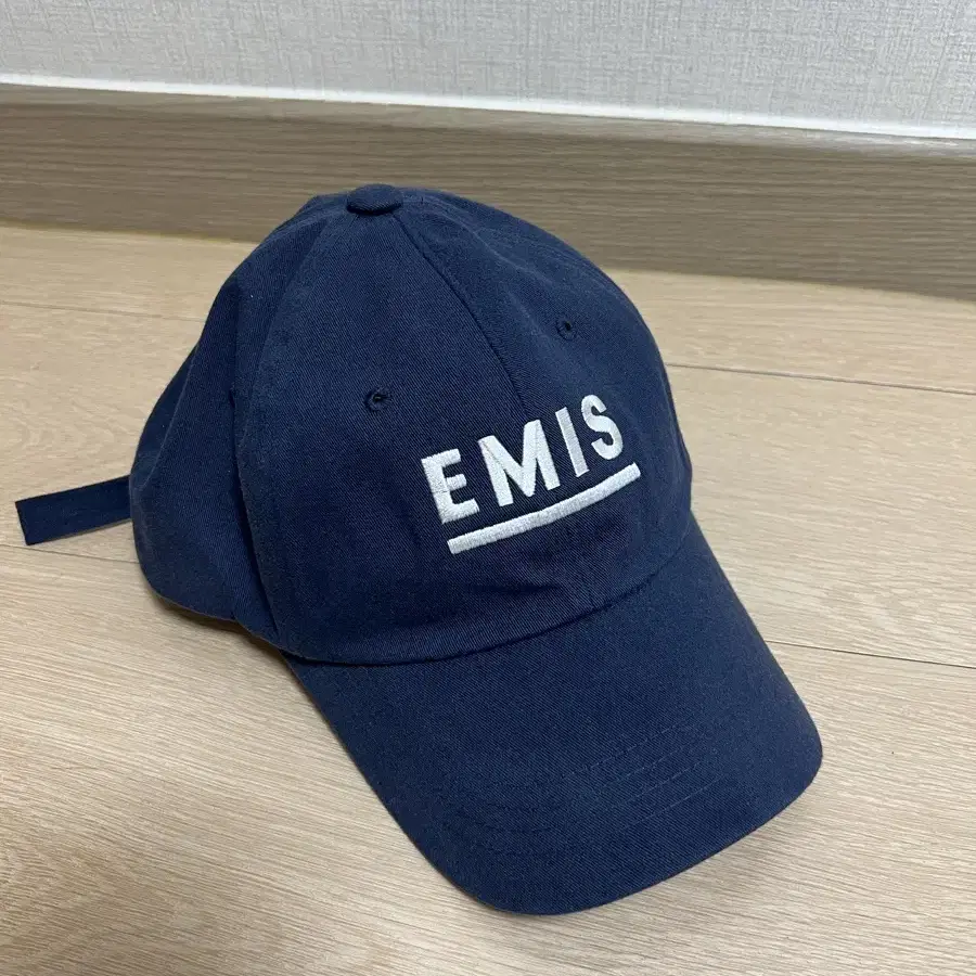 이미스 볼캡 네이비 emis