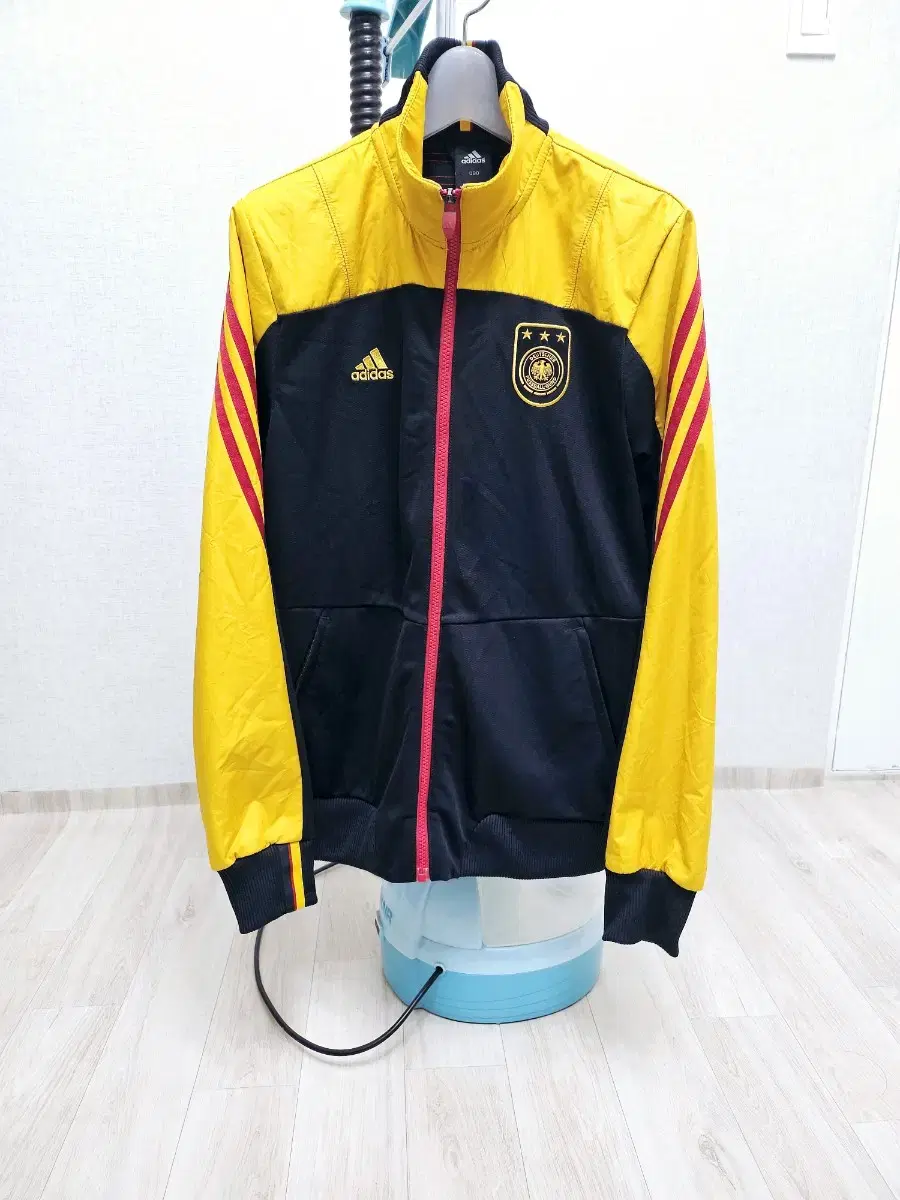 (90) Super Rare Adidas STC (Fishbowl) Germany [Old Black] Track Tops Jersey