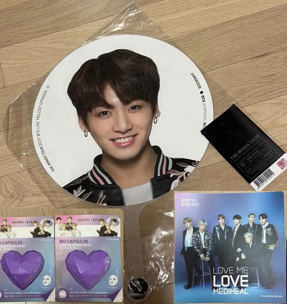 (jungkook unsealed)bangtan wingscon image picket+ mediheal mousepad,mask pack