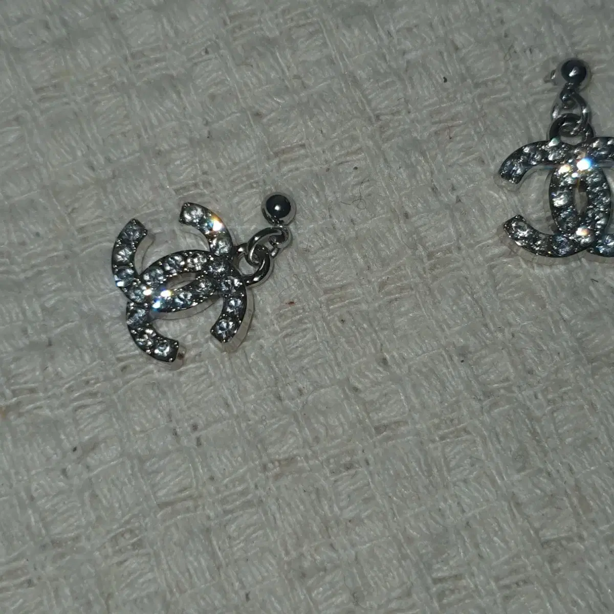 [Genuine Vintage] Chanel Mini Cubic Earrings