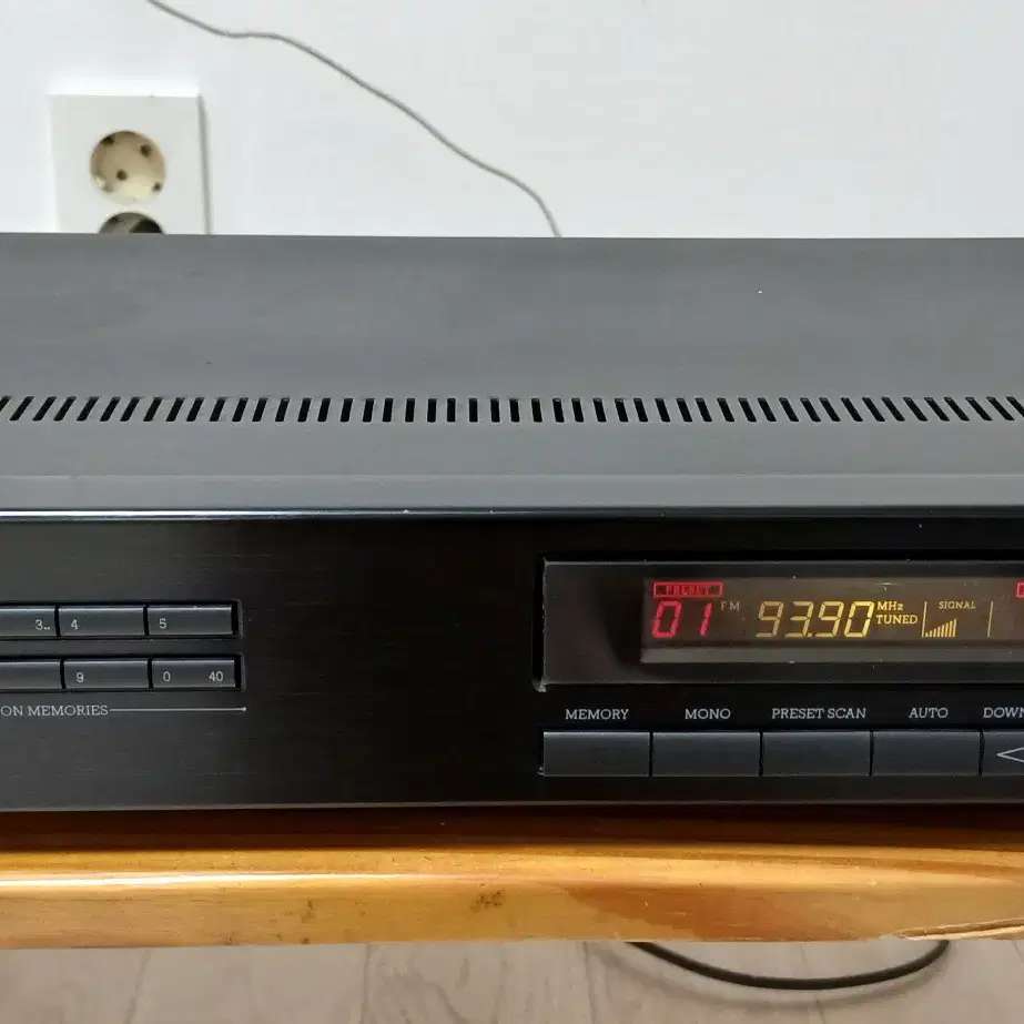 인켈튜너 CT-100R