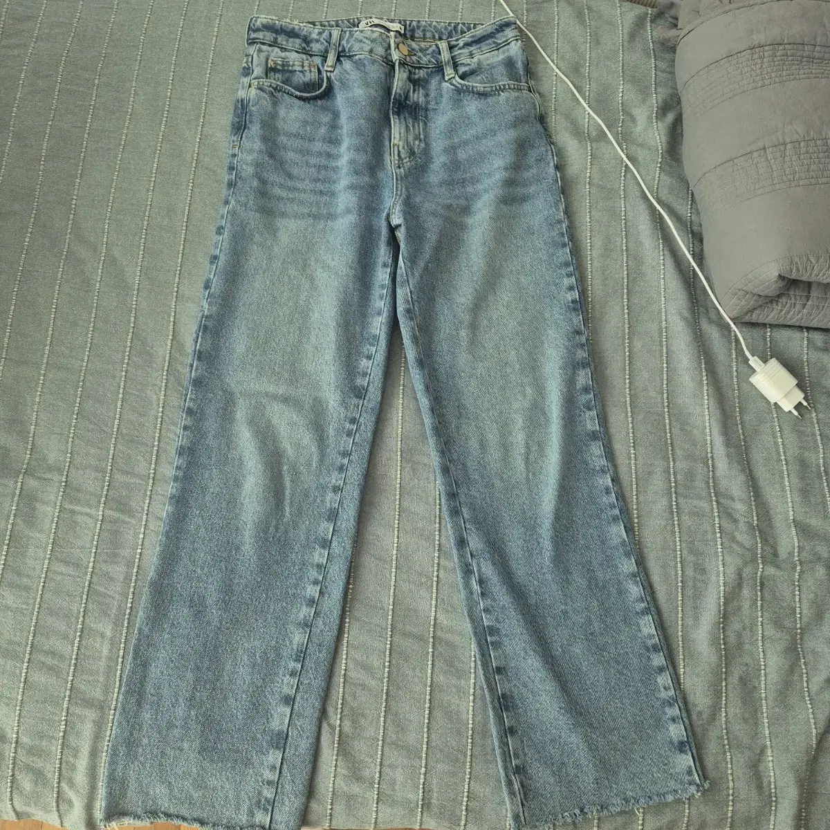 Zara jeans