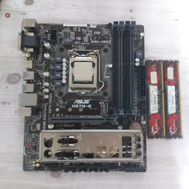 i7-4790/ASUS H97보드/지스킬8G 2개