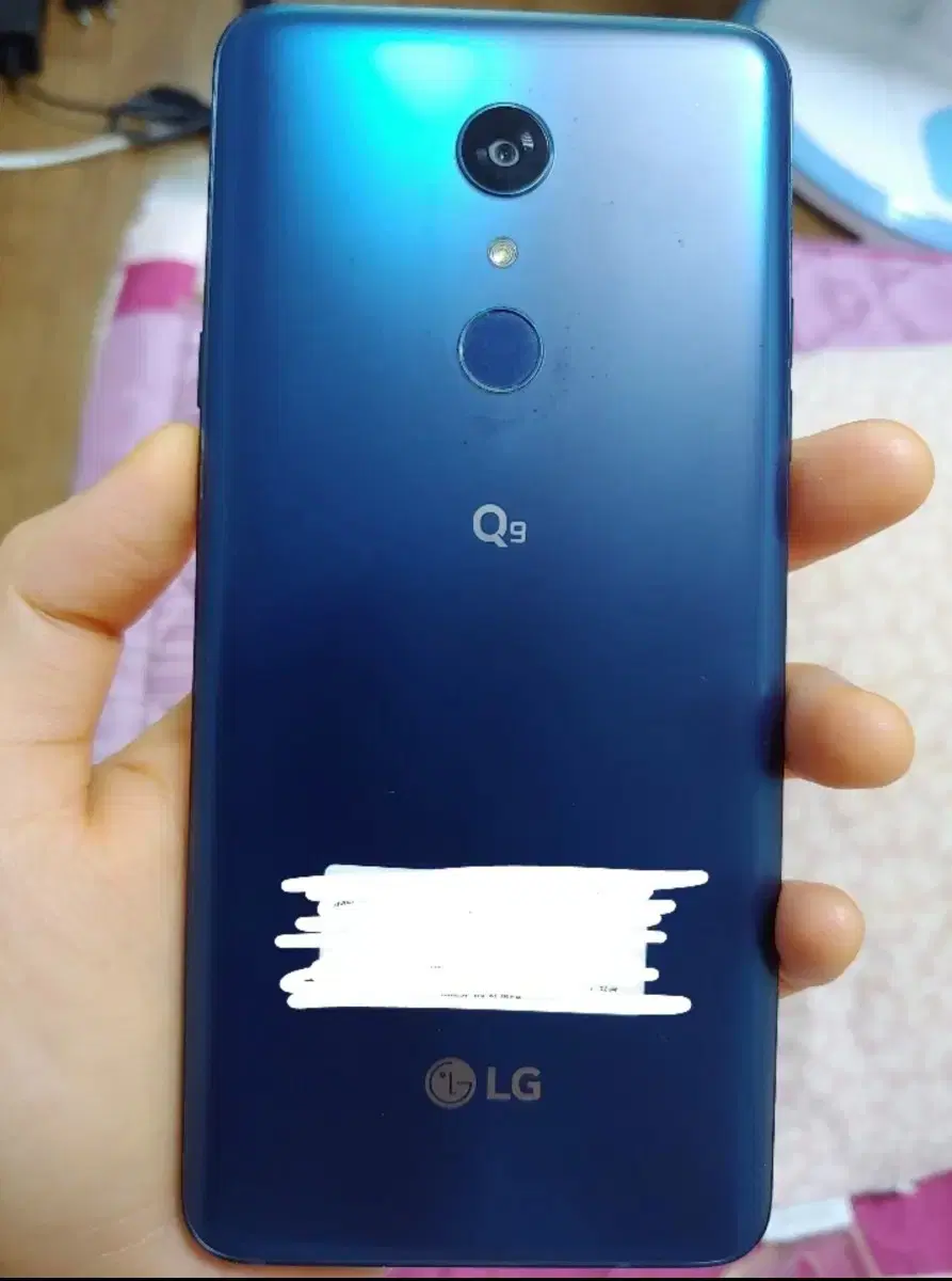 Lg q9